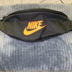 Nike fanny pack